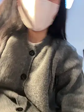 Mymy1698 online show from April 22, 2026, 12:18 pm