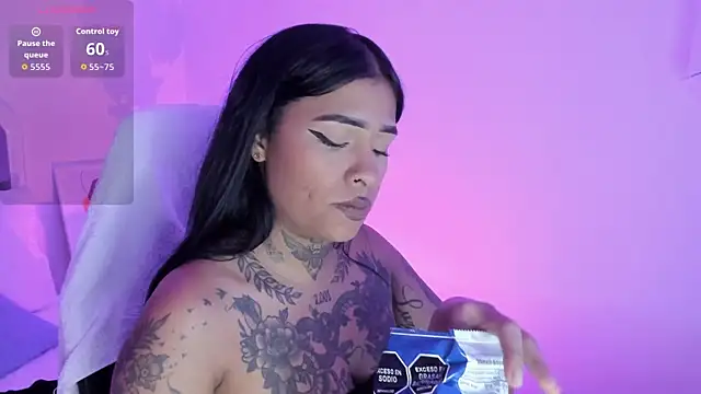 Snapshot of Aisha_Haddad chatting on February 17, 2026, 2:35 pm Aisha Haddad online show from February 17, 2026, 2:35 pm