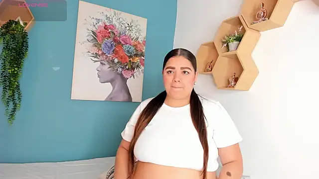 AgathaBloom  online show from April 1, 2026, 1:01 pm