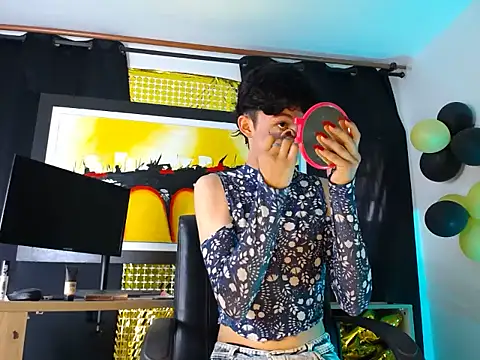 jullian ricci online show from March 10, 2026, 7:52 pm