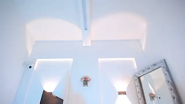 jullian ricci online show from April 14, 2026, 1:22 am