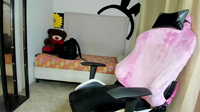 Top and bottom online show from April 13, 2026, 8:14 pm