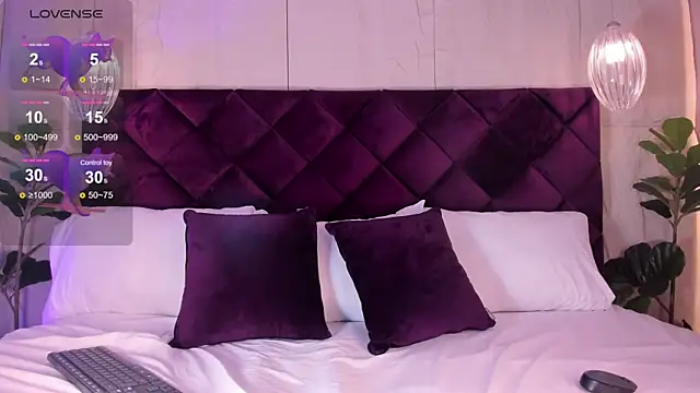 KittyLyne  online show from February 27, 2026, 11:54 am