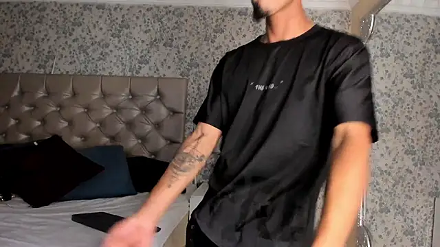 NoaahTylor online show from March 7, 2026, 7:33 pm