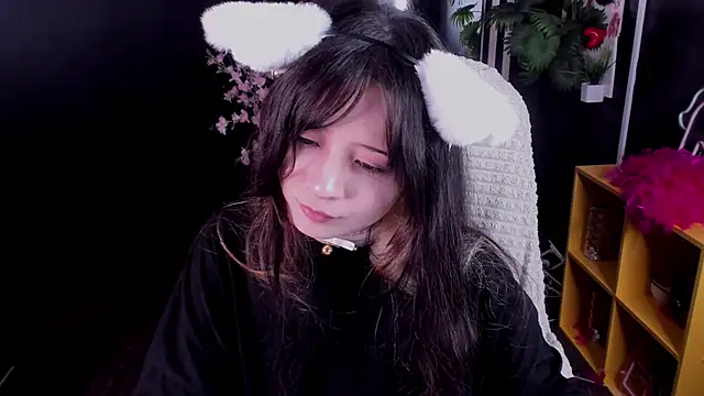 Snapshot of May_Ling chatting on June 18, 2026, 11:36 am May Ling online show from June 18, 2026, 11:36 am