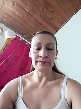 Layla Zaid online show from March 26, 2026, 1:38 pm