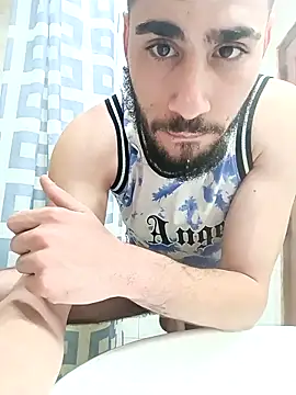 Snapshot of activazo1628 chatting on March 17, 2026, 12:59 am activazo1628 online show from March 17, 2026, 12:59 am