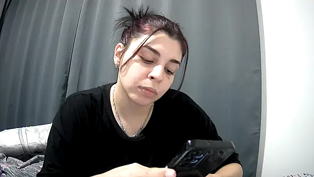 Snapshot of violetazein7 chatting on May 15, 2026, 10:50 pm violetazein7 online show from May 15, 2026, 10:50 pm