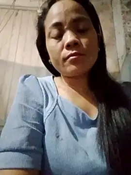 molly-xx online show from July 28, 2026, 2:24 pm