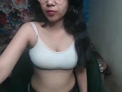 Snapshot of its-sarika01 chatting on May 29, 2026, 5:49 am its-sarika01 online show from May 29, 2026, 5:49 am