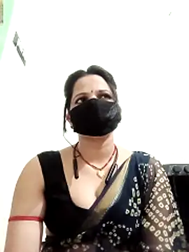Snapshot of karishma_Bhabhi chatting on May 3, 2026, 4:13 pm karishma Bhabhi online show from May 3, 2026, 4:13 pm