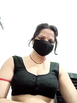 Snapshot of karishma_Bhabhi chatting on May 9, 2026, 5:18 pm karishma Bhabhi online show from May 9, 2026, 5:18 pm