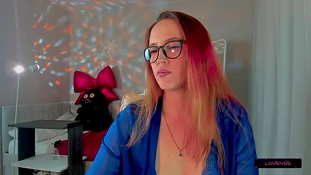 she wolf online show from February 19, 2026, 1:07 pm