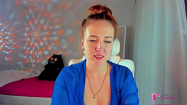 Snapshot of she_wolf chatting on April 1, 2026, 2:03 pm she wolf online show from April 1, 2026, 2:03 pm