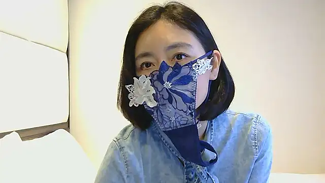 Snapshot of Mochi-Momo chatting on May 1, 2026, 4:50 am Mochi-Momo online show from May 1, 2026, 4:50 am