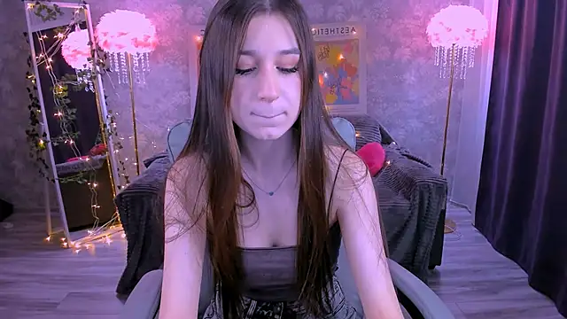 Snapshot of miaharrington chatting on February 27, 2026, 6:30 pm miaharrington online show from February 27, 2026, 6:30 pm