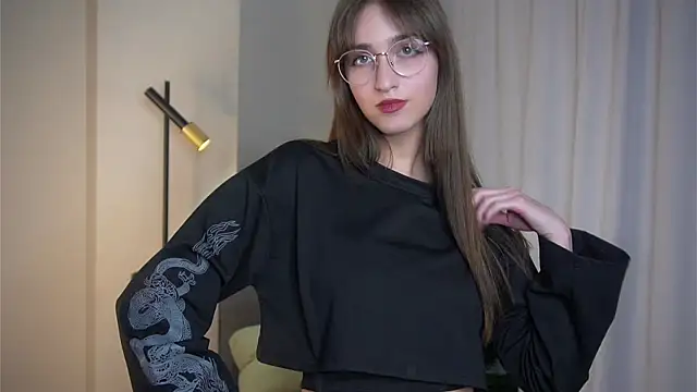 ClarineCasebolt online show from February 17, 2026, 12:45 pm