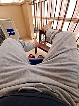 cetriolino online show from April 13, 2026, 9:48 am