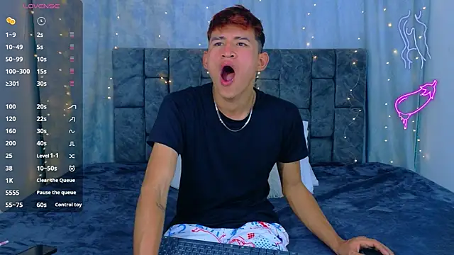 NicolasTorrez online show from April 7, 2026, 9:37 pm