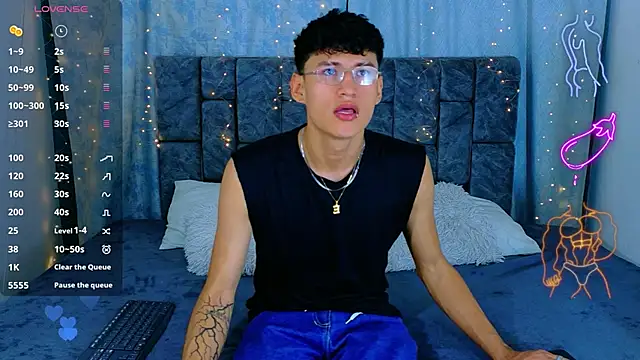 NicolasTorrez online show from June 5, 2026, 3:24 am
