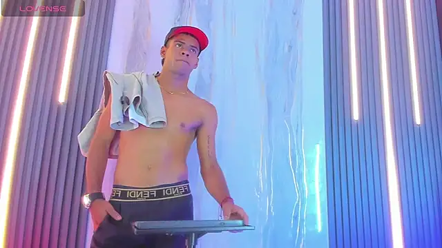 Snapshot of Vicky_and_Jeyco chatting on February 20, 2026, 8:20 pm Vicky and Jeyco online show from February 20, 2026, 8:20 pm