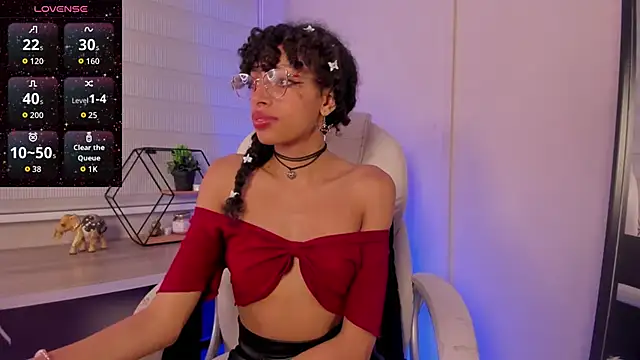 Snapshot of Tamia_25 chatting on May 2, 2026, 12:21 pm Tamia 25 online show from May 2, 2026, 12:21 pm
