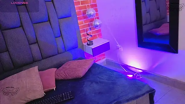 Snapshot of kiitydoll chatting on February 18, 2026, 7:32 pm kiitydoll online show from February 18, 2026, 7:32 pm