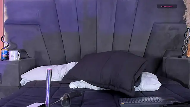 MarcoAndAllice online show from March 26, 2026, 9:15 am