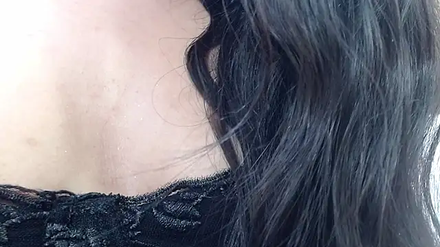 vanessa f online show from June 30, 2026, 7:37 pm