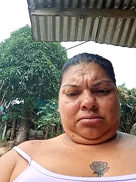 Snapshot of Juli_Powl chatting on February 24, 2026, 1:31 pm Juli Powl online show from February 24, 2026, 1:31 pm