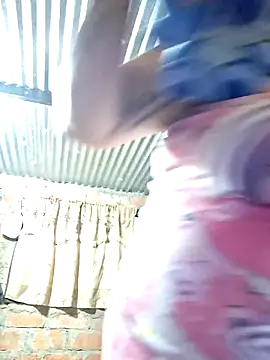 Juli Powl online show from March 12, 2026, 9:37 am