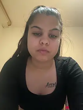 Vivike234 online show from February 26, 2026, 5:12 pm