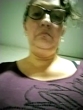  Saraqueen online show from March 23, 2026, 11:31 pm