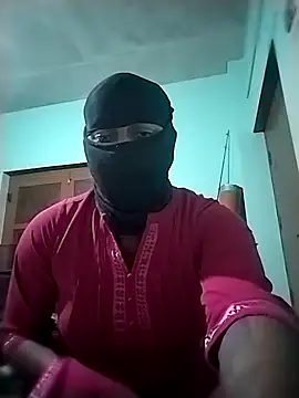 Snapshot of Ladycross chatting on February 15, 2026, 6:26 pm Ladycross online show from February 15, 2026, 6:26 pm