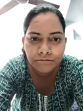Snapshot of Anushka_Singh0 chatting on April 17, 2026, 6:27 am Anushka Singh0 online show from April 17, 2026, 6:27 am