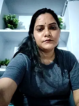 Snapshot of Anushka_Singh0 chatting on May 27, 2026, 4:37 pm Anushka Singh0 online show from May 27, 2026, 4:37 pm