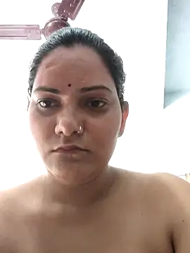 Snapshot of Anushka_Singh0 chatting on June 1, 2026, 4:14 am Anushka Singh0 online show from June 1, 2026, 4:14 am