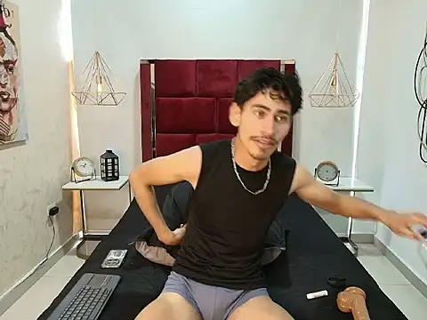 skinny jean  online show from March 31, 2026, 8:09 pm