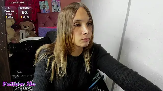 Tiffanny bunny97 online show from April 16, 2026, 11:07 pm