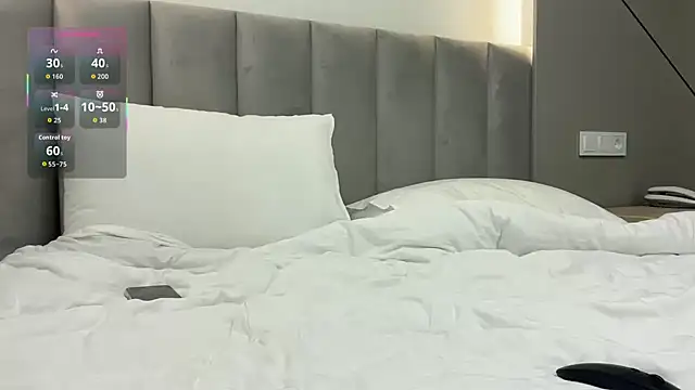 Snapshot of -LunaLove- chatting on March 3, 2026, 8:26 pm -LunaLove- online show from March 3, 2026, 8:26 pm