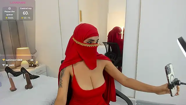 Snapshot of aminaa_ chatting on February 13, 2026, 7:21 pm aminaa online show from February 13, 2026, 7:21 pm