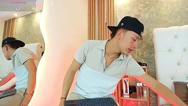 Dark Nico online show from April 10, 2026, 3:56 am