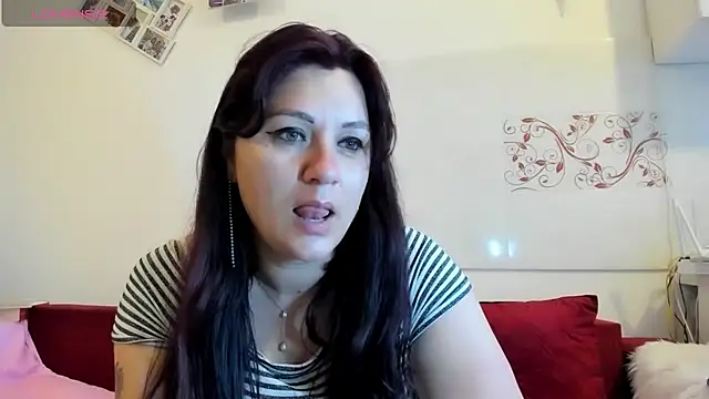 EVELYNA88 online show from July 24, 2026, 10:35 am