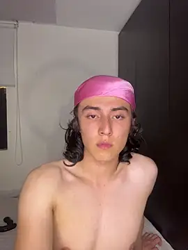 Snapshot of sol_summers chatting on March 21, 2026, 10:57 pm sol summers online show from March 21, 2026, 10:57 pm