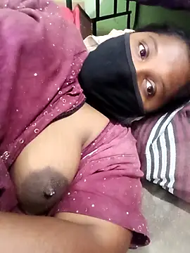 Snapshot of tamilkaviya431 chatting on March 23, 2026, 12:31 pm tamilkaviya431 online show from March 23, 2026, 12:31 pm