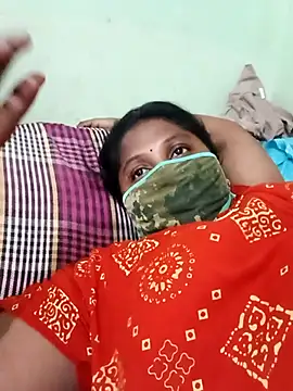 Snapshot of tamilkaviya431 chatting on April 18, 2026, 5:22 am tamilkaviya431 online show from April 18, 2026, 5:22 am