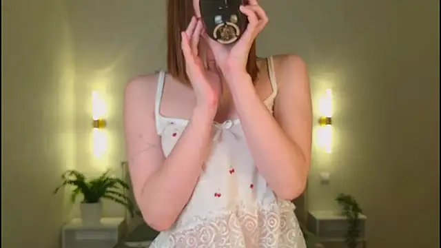 MellyAlfaay online show from February 24, 2026, 9:40 am