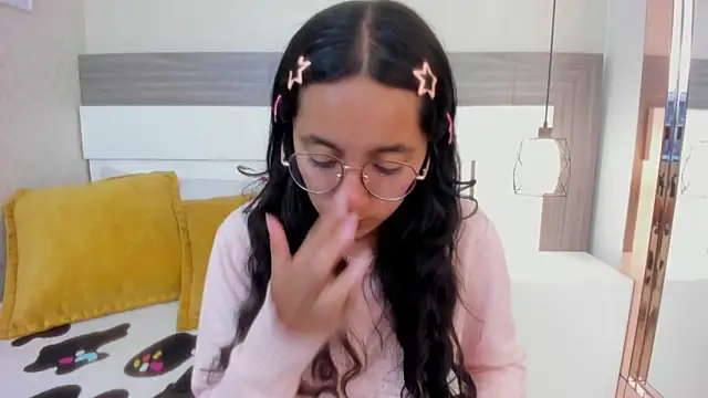 Snapshot of Emilyblussh chatting on February 27, 2026, 6:52 pm Emilyblussh online show from February 27, 2026, 6:52 pm