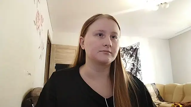 Snapshot of AnikaLipps chatting on April 22, 2026, 9:44 am AnikaLipps online show from April 22, 2026, 9:44 am