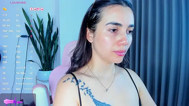 sara ospina22 online show from June 27, 2026, 12:55 pm